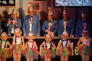 ShowTanz2018 Konfettis2018 010