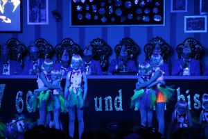 ShowTanz2018 Konfettis2018 012