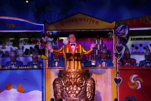 Kostuemsitzung3 2019 005