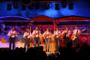 Kostuemsitzung3 2019 014