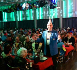 kostuemsitzung1 2025c