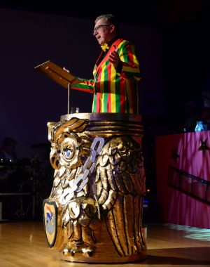 kostuemsitzung1 2025c