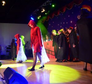 kostuemsitzung1 2025c