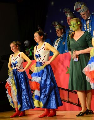 kostuemsitzung1 2025c