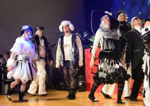 kostuemsitzung1 2025c