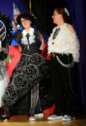 kostuemsitzung1 2025c