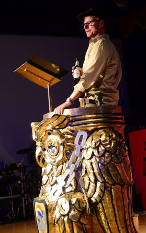 kostuemsitzung1 2025c