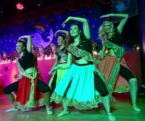 kostuemsitzung1 2025c