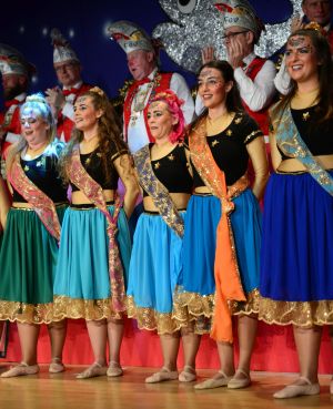 kostuemsitzung1 2025c