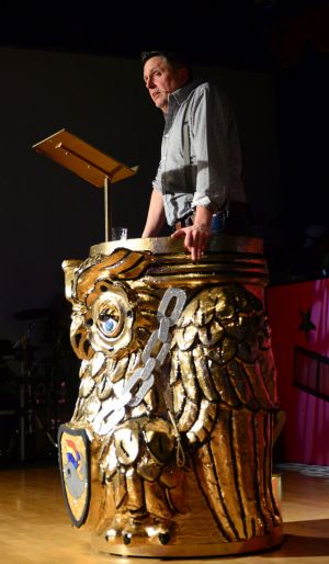 kostuemsitzung1 2025c