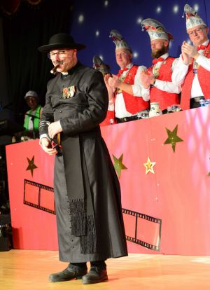 kostuemsitzung1 2025c