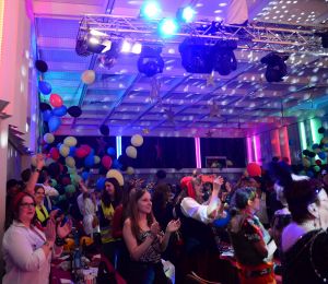 kostuemsitzung1 2025c