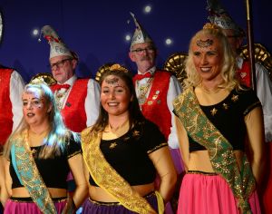 kostuemsitzung2 2025c