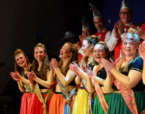 kostuemsitzung2 2025c